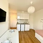 New 447 Welles - Cosy Center Apartamento